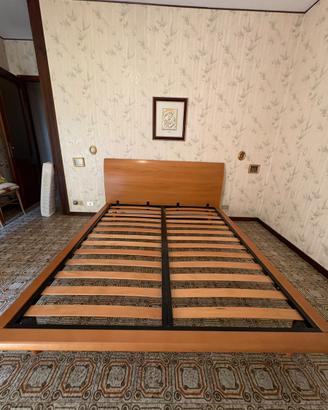Letto matrimoniale in legno
