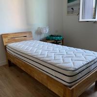 Letto in rovere con materasso in memory