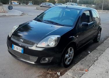 Ford Fiesta 1.2 16V 3p. Titanium