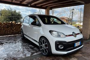 Volkswagen up gti