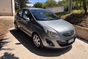 Opel Corsa 1.2 GPL anno 2013 Neopatentati
