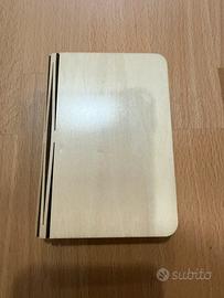 Lampada da tavolo a libro ricaricabile come nuova