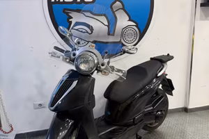 Piaggio Carnaby 300