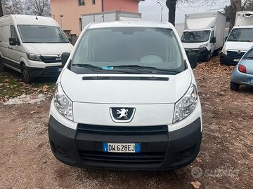 Peugeot Expert. Maxi