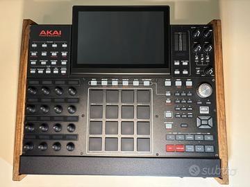 AKAI MPC X Standalone Music Production Center
