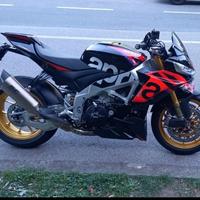 Aprilia Tuono V4 1100 Factory 2023