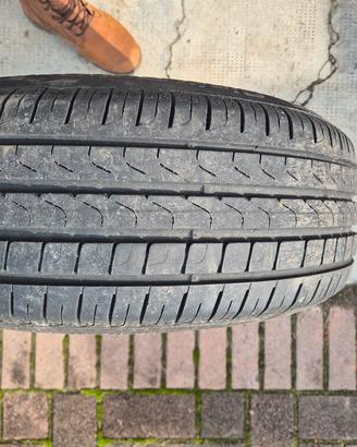 gomme estive golf 205/55 R16