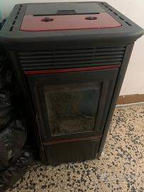 Stufa a pellet Extraflame Funzionate-ritiro a mano