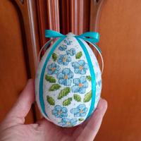 Uovo di Pasqua ricamato a mano punto croce 