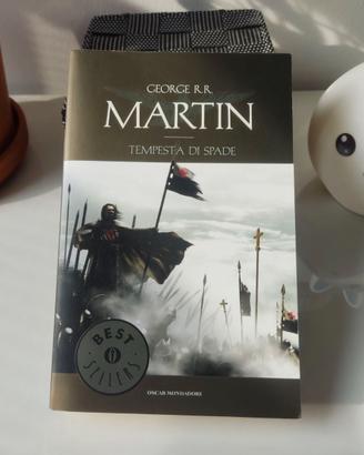 Tempesta di spade - George R.R. Martin
