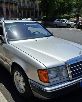 Mercedes-Benz C124 200 CE Coupé (16V) ASI