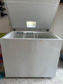 CONGELATORE A POZZETTO LITRI 298