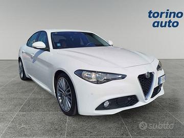 Alfa Romeo Giulia 2.2 Turbo AT8 150CV Business