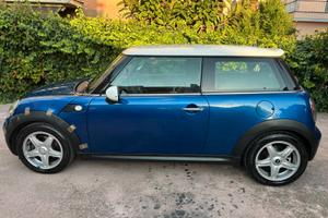 Mini cooper D 1600 109 cv