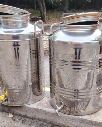 coppia di fusti per olio