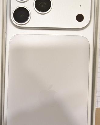 iPhone 17 pro max (appena sostituito Apple care )