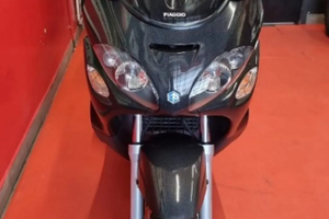 Piaggio X9 250