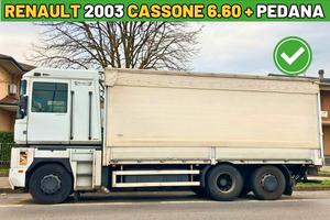 Camion centinato Renault Magnum 440