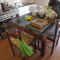 Tavolo da cucina in legno e marmo da restaurare