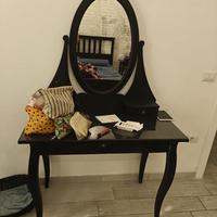 postazione trucchi toeletta ikea