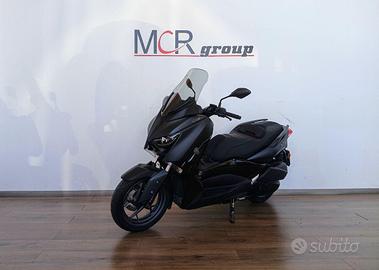 YAMAHA X-MAX 300 Tech Max