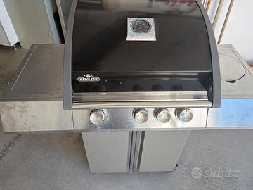 Barbecue a Gas NAPOLEON in Acciaio 
