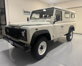 LAND ROVER Defender 110 2.5 Td5 cat HT E