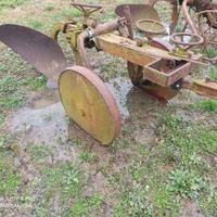 Aratro beltrani per trattore da 30 cv