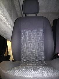 Sedile anteriore dx FORD FIESTA del 2001