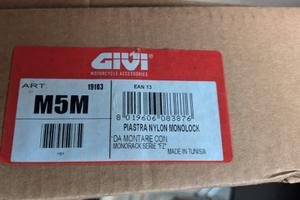 Piastra MONOLOCK M5M GIVI Idonea per Fazer FZ6
