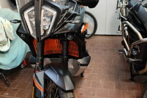 Moto KTM 890 adventure