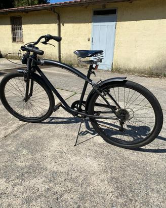 Bicicletta Cafè Racer colore nero