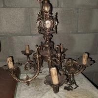 lampadario di origine francese ,in bronzoe ceramic