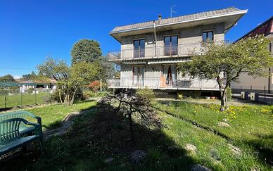 QUADRILOCALE CON GIARDINO