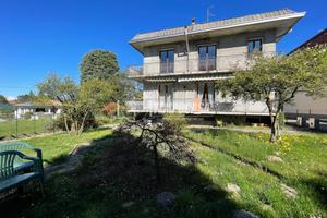 QUADRILOCALE CON GIARDINO