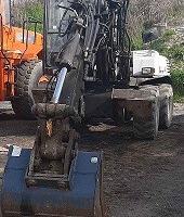 Escavatore Gommato MECALAC 12 MXT