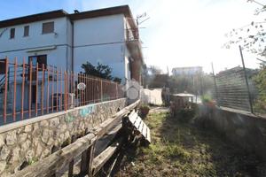 2 LOCALI A POGGIO NATIVO