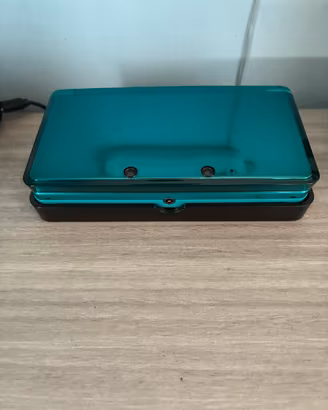Nintendo 3ds blu acqua con stazione di ricarica