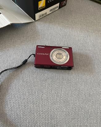 Nikon coolpix s570