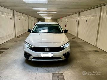 FIAT TIPO CROSS