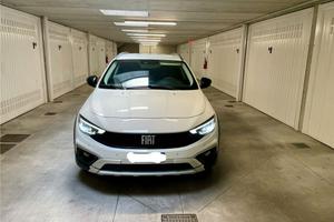 FIAT TIPO CROSS