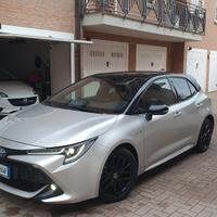 Toyota corolla 2.0 hybrid 
