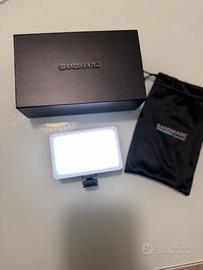 faretto con batteria interna ricaricabile