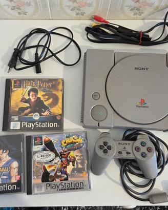 Lotto PlayStation 1 + giochi + accessori