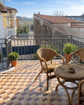 nel centro Elegante bilocale ristrutturato con pis