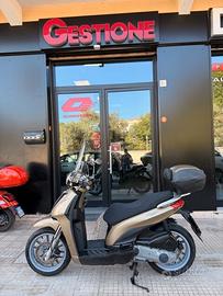 Piaggio Carnaby Cruiser 300