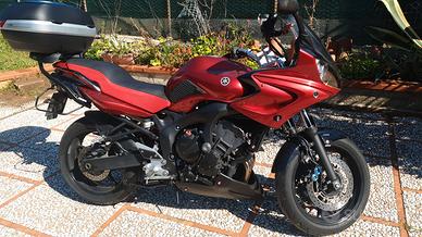 YAMAHA FAZER FZ6 - 2007 - 2000€