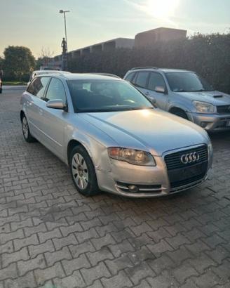 Ricambi Audi A4 SW 2.0 16V TDI Anno 2006