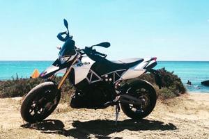 Aprilia Dorsoduro ABS