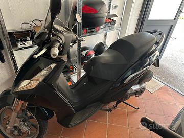 Scooter Peugeot Geopolis 400